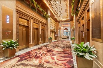 Modern elevators for quick & easy access